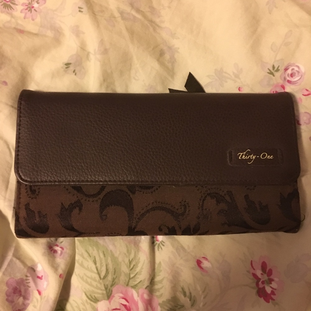 Thirty One brown wallet